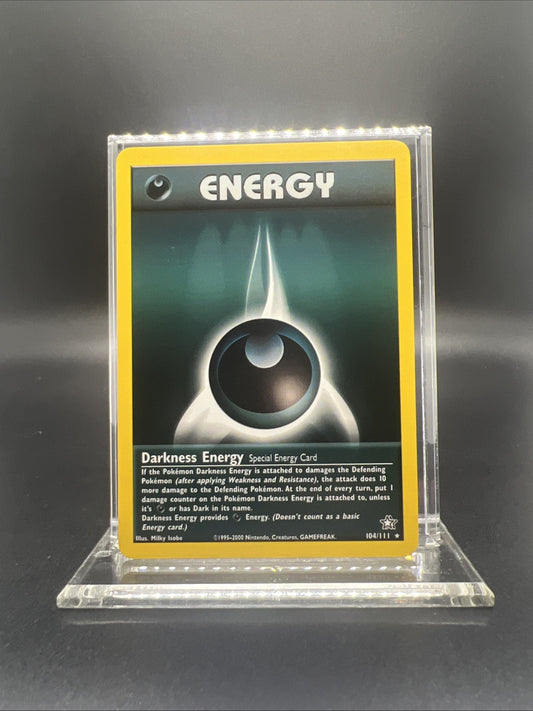 Pokemon Darkness Energy 104/111 Neo Genesis Rare - LIGHT PLAY