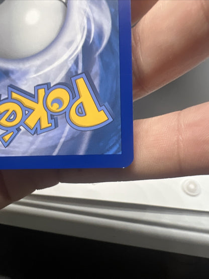 Pokemon Pikachu RC29/RC32 Generations: Radiant Collection Holo - NEAR MINT (1)