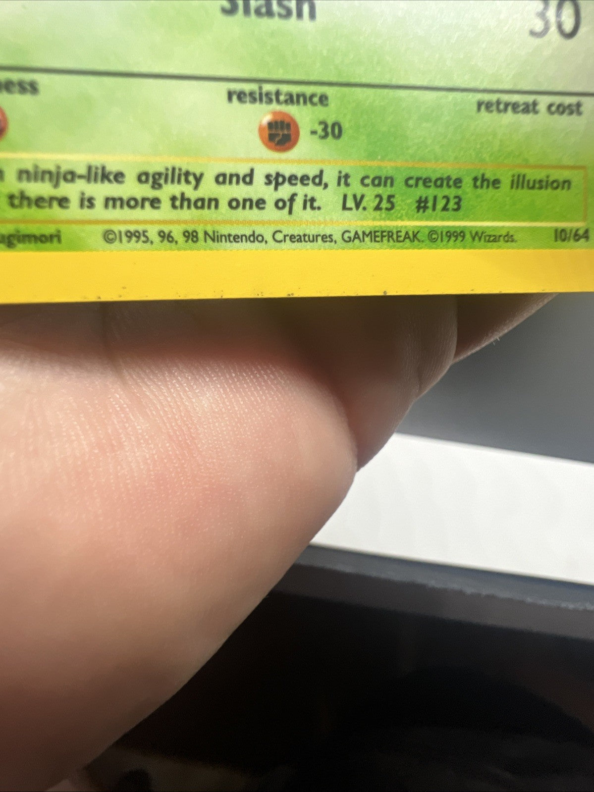 Pokemon Scyther 10/64 Jungle Holo - LIGHT PLAY