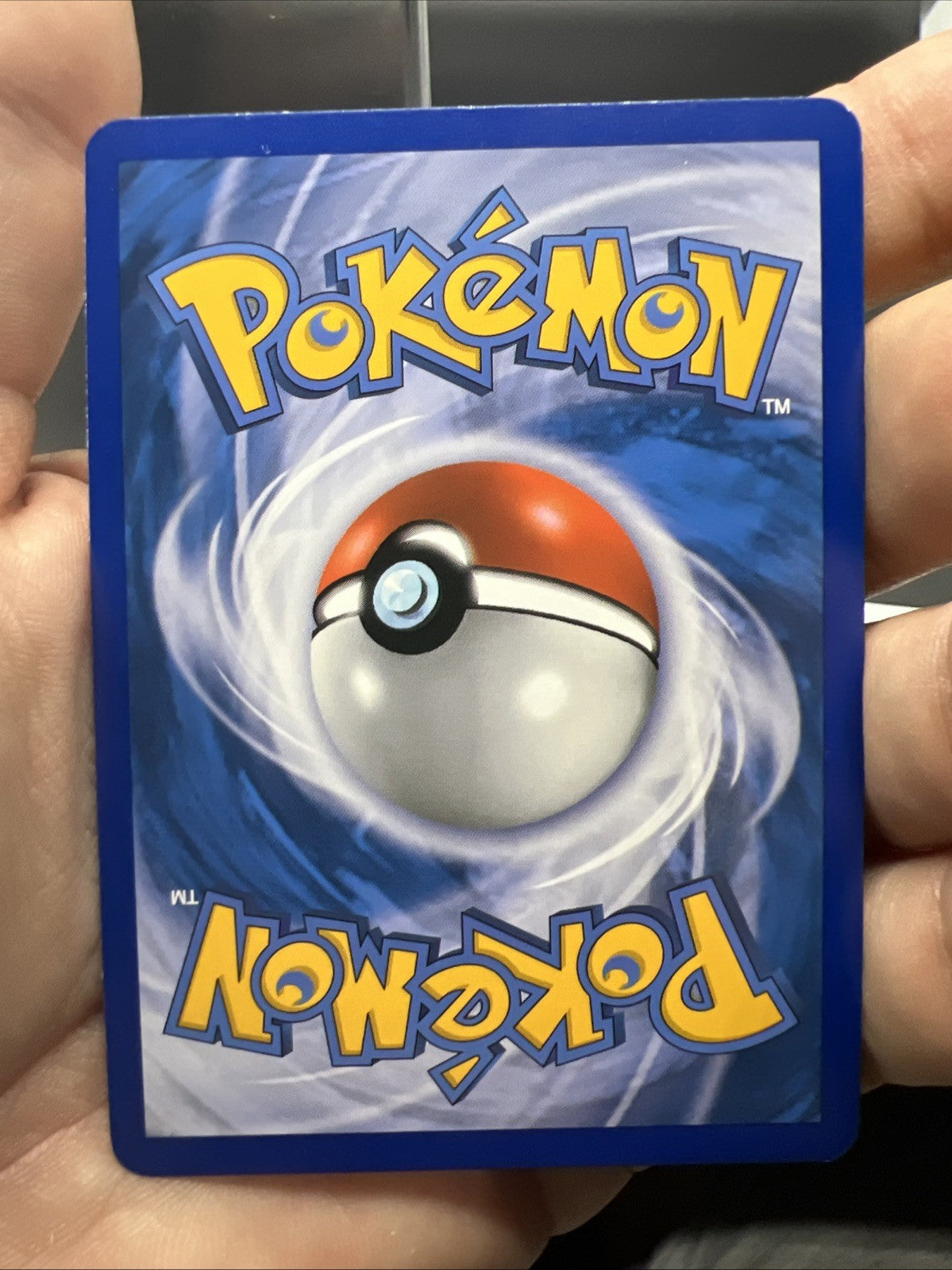 Pokemon Staraptor FB 11/147 Supreme Victors Holo - NEAR MINT