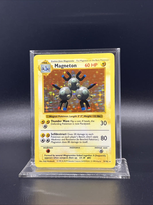 Pokemon Magneton 009/102 Base Set (Shadowless) Holo - HEAVY PLAY