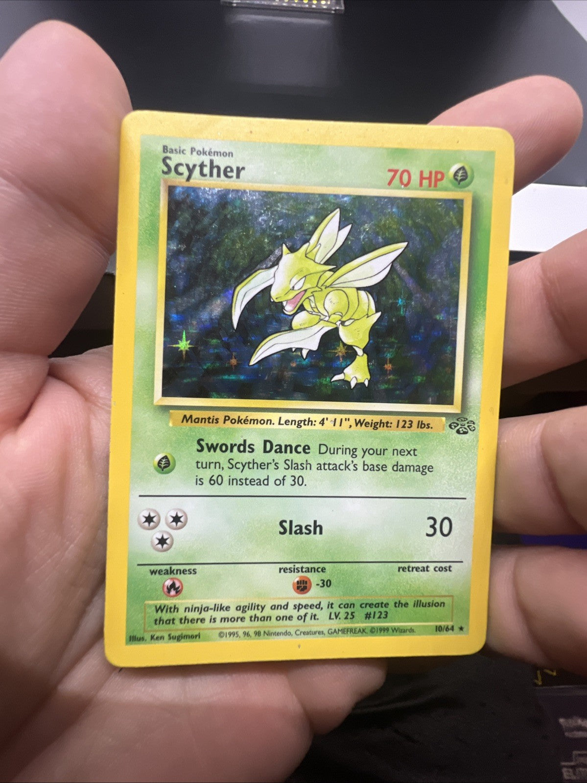 Pokemon Scyther 10/64 Jungle Holo - HEAVY PLAY