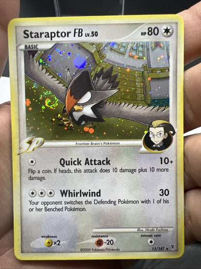 Pokemon Staraptor FB 11/147 Supreme Victors Holo - NEAR MINT